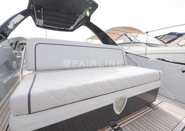 Fairline F-LINE-33 image