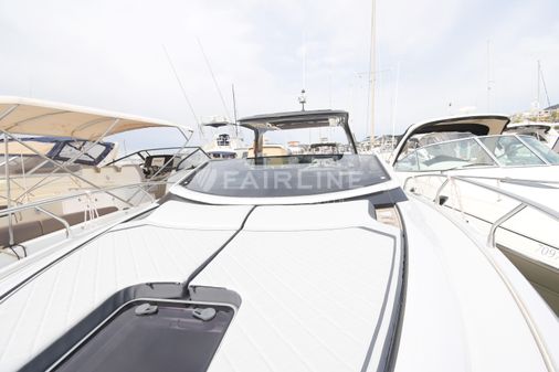 Fairline F-LINE-33 image