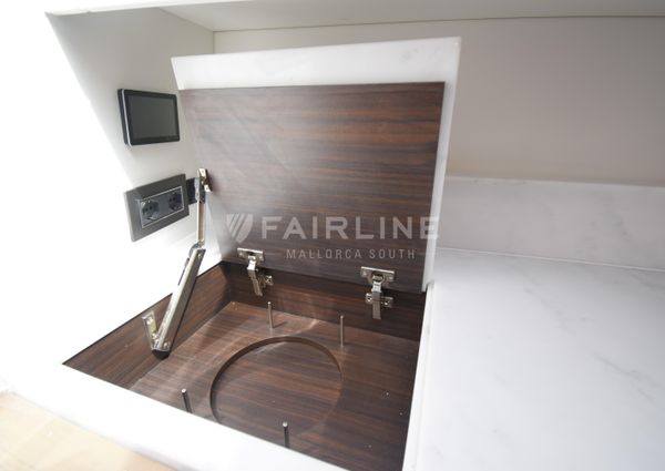 Fairline F-LINE-33 image