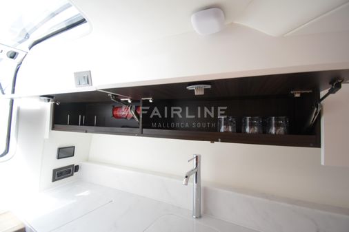 Fairline F-LINE-33 image