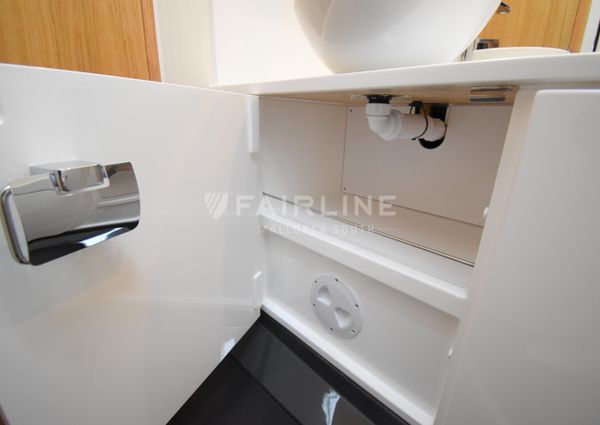 Fairline F-LINE-33 image