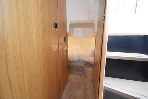 Fairline F-LINE-33 image