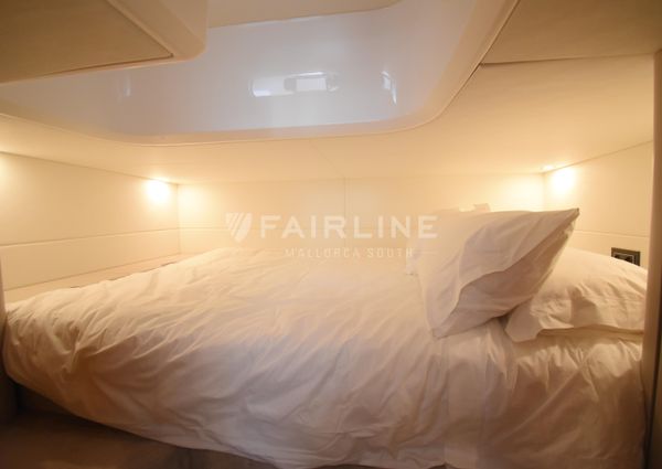 Fairline F-LINE-33 image