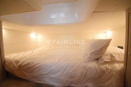 Fairline F-LINE-33 image