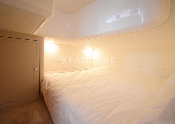 Fairline F-LINE-33 image