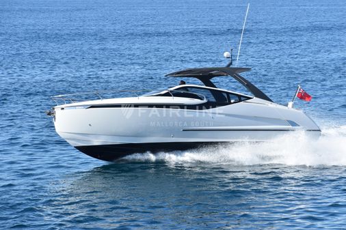 Fairline F-LINE-33 image