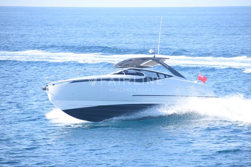 Fairline F-LINE-33 image