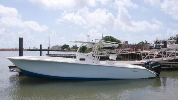 Palmetto 33 CENTER CONSOLE