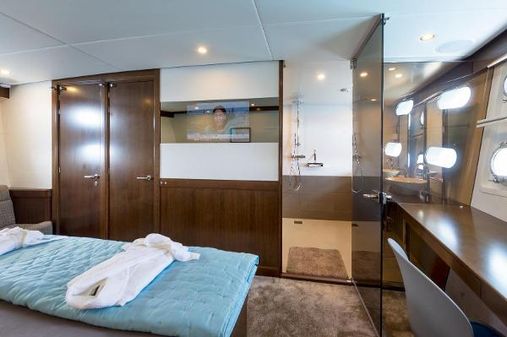 Feadship DE-VRIES image