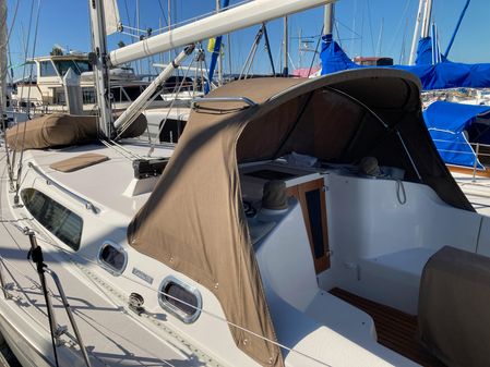 Catalina 375 image