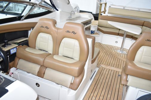 Sea Ray 350 SLX image