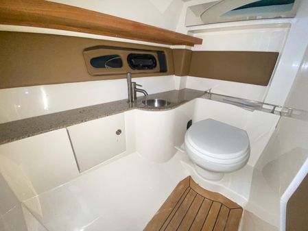 Sea Ray 350 SLX image