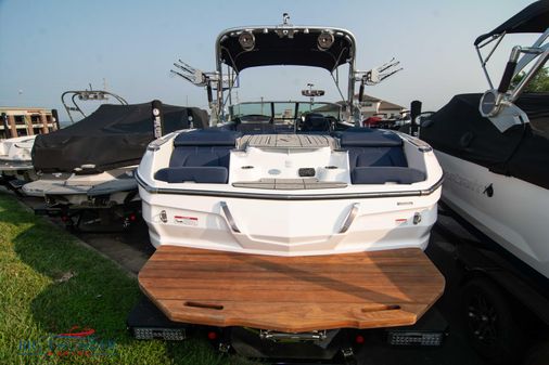 MasterCraft X24 image