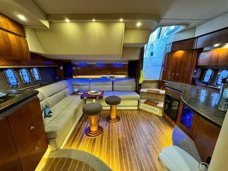 Cruisers Yachts 400 Express image