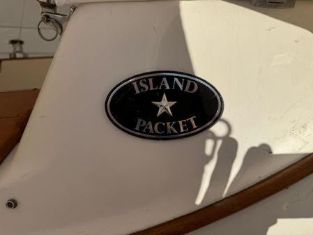 Island Packet 40 image