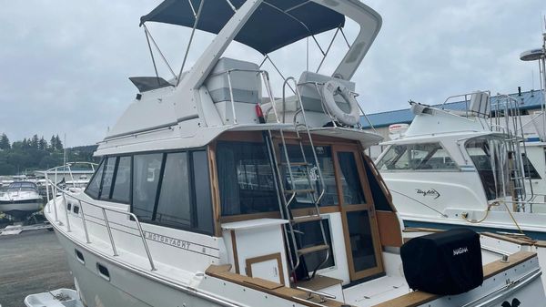 Bayliner 3288 Motor Yacht