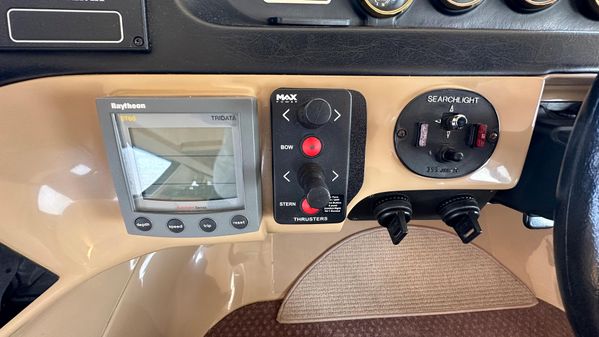 Carver 57 Voyager Pilothouse image