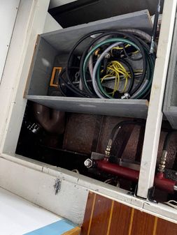 Bruce Roberts Custom Pilothouse image