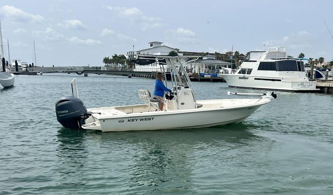 Key West 230 Bay Reef - main image