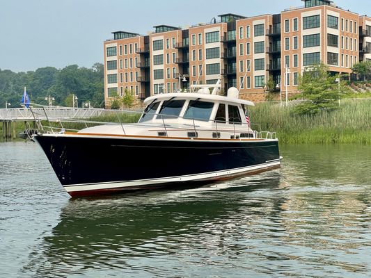 Sabre 48 Salon Express - main image