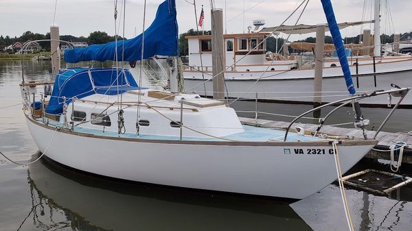 Cape Dory Cape 30 