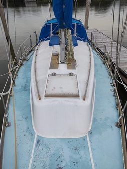 Cape Dory Cape 30 image