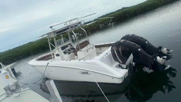 Boston-whaler 270-OUTRAGE image