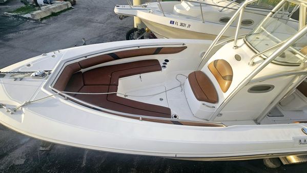 Boston-whaler 270-OUTRAGE image