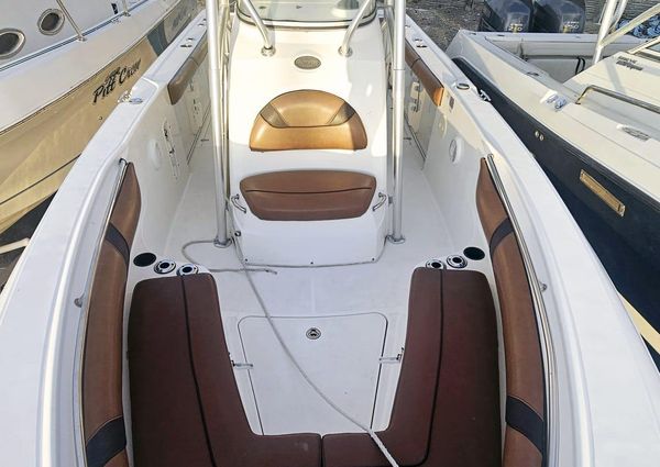 Boston-whaler 270-OUTRAGE image