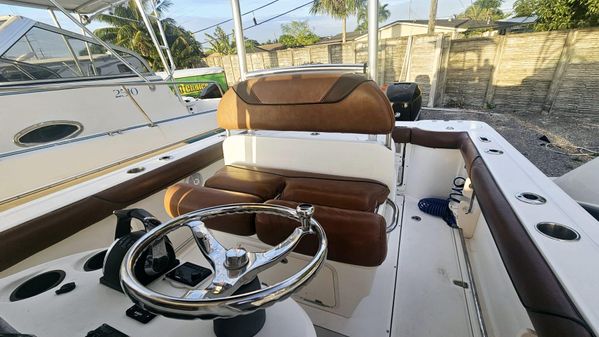 Boston-whaler 270-OUTRAGE image