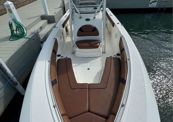 Boston-whaler 270-OUTRAGE image