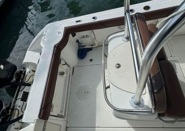 Boston-whaler 270-OUTRAGE image