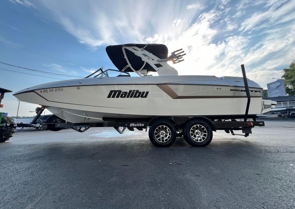 Malibu 24-MXZ image