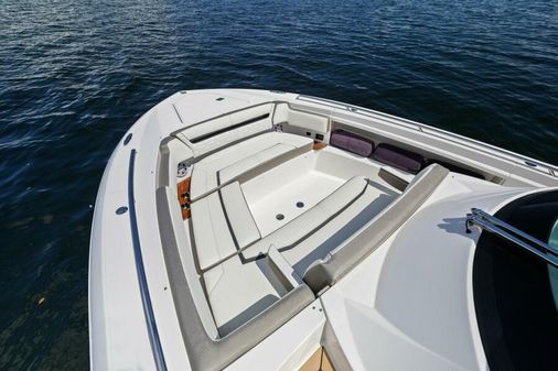 Tiara Yachts 38 LS image