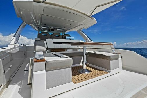 Tiara Yachts 38 LS image