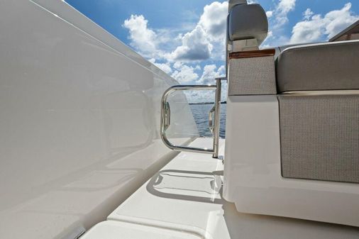 Tiara Yachts 38 LS image