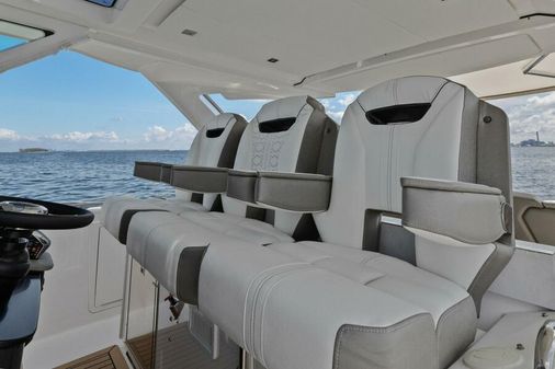 Tiara Yachts 38 LS image