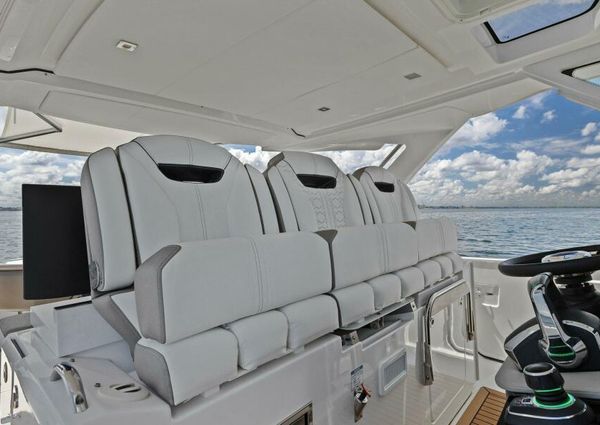 Tiara Yachts 38 LS image