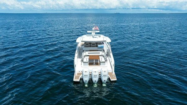 Tiara Yachts 38 LS image