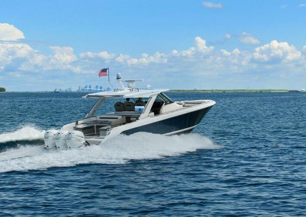 Tiara Yachts 38 LS image