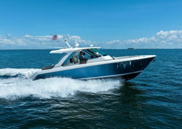 Tiara Yachts 38 LS image