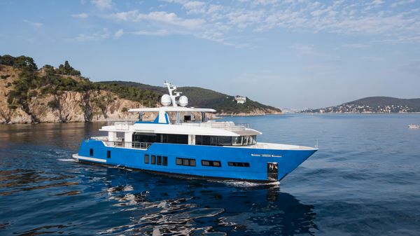 Alpha Alfresco 125