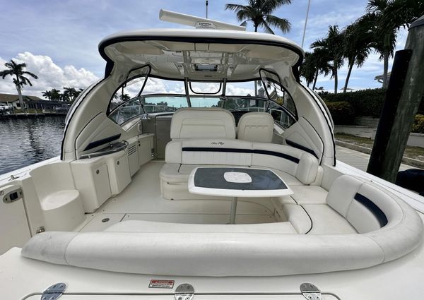 Sea Ray 390 Sundancer image