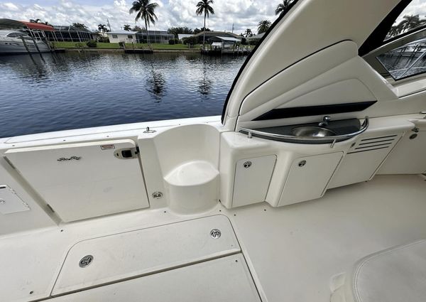 Sea Ray 390 Sundancer image