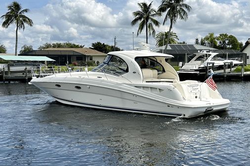 Sea Ray 390 Sundancer image