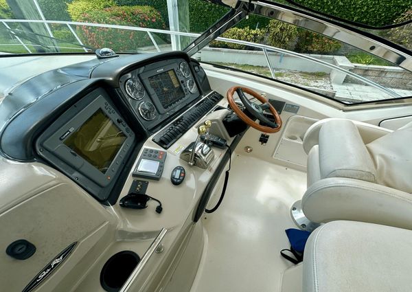 Sea Ray 390 Sundancer image