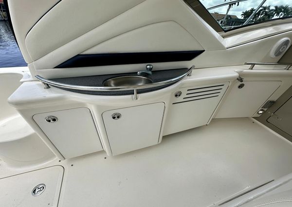 Sea Ray 390 Sundancer image