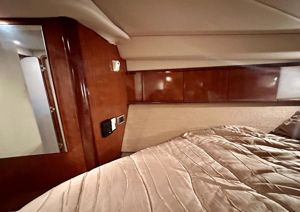 Sea Ray 390 Sundancer image