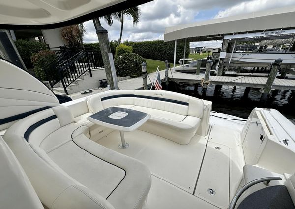 Sea Ray 390 Sundancer image