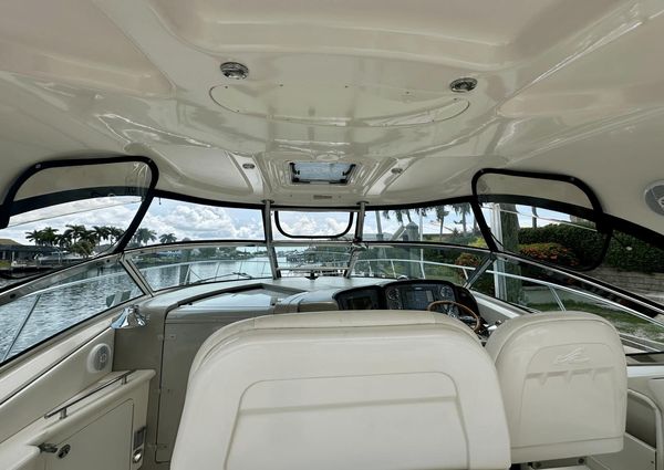 Sea Ray 390 Sundancer image